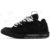 Black shoelaces