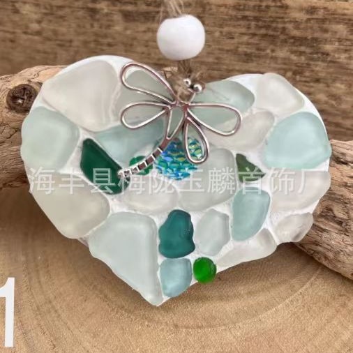 Cross-border new product DIY handmade sea glass Christmas atmosphere decoration heart-shaped hanging ornament