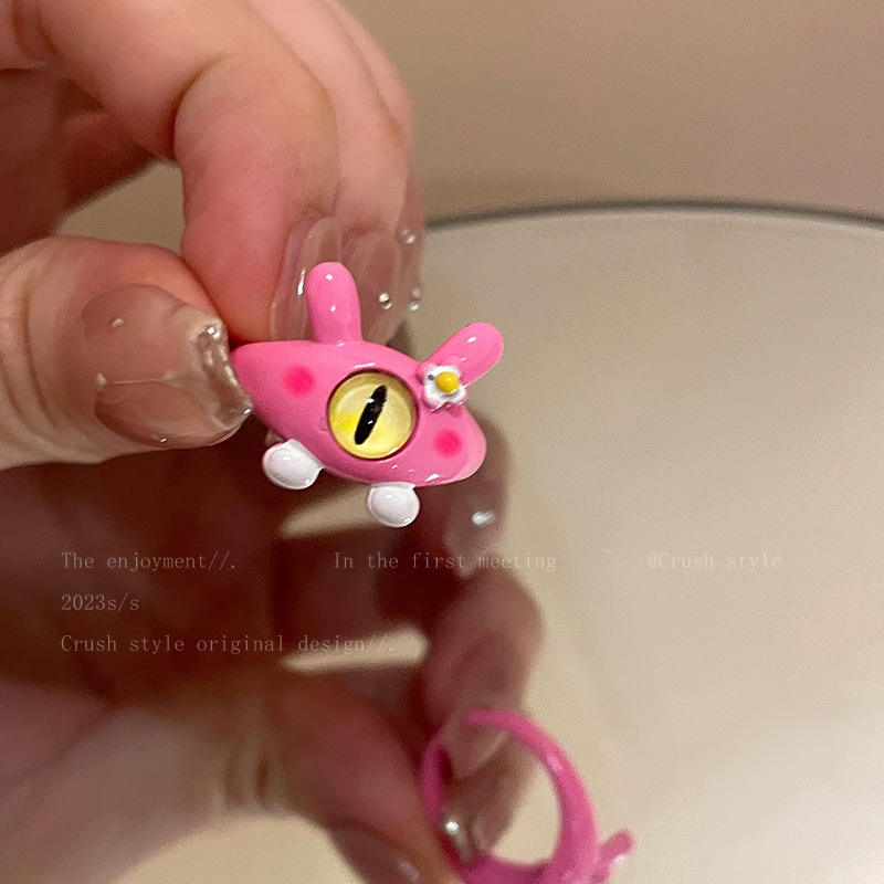 Colección de pequeño monstruo lindo anillo de monstruo de un ojo personalidad femenina diseño de nicho anillo abierto único image 9