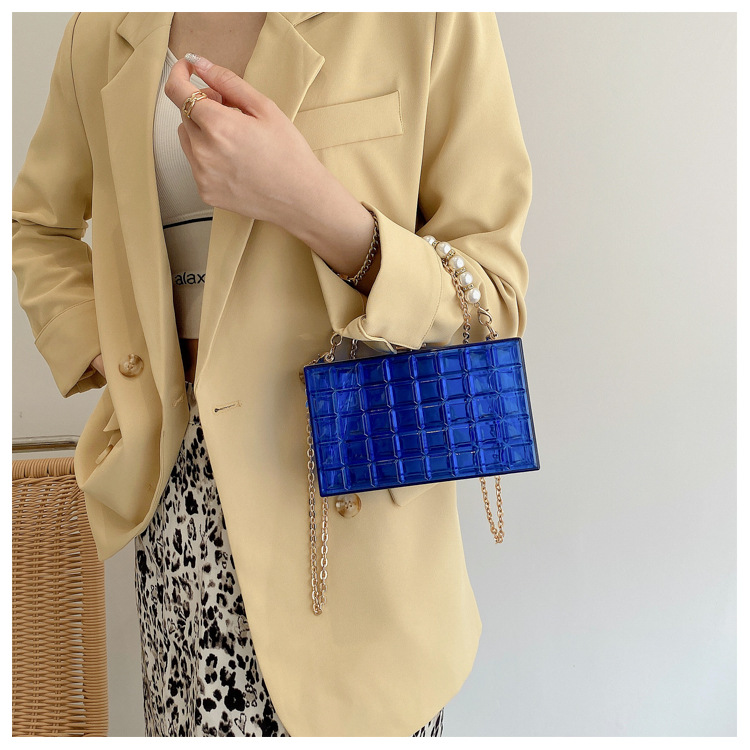 Fashion Solid Color Transparent Pearl Handle Messenger Bag display picture 9