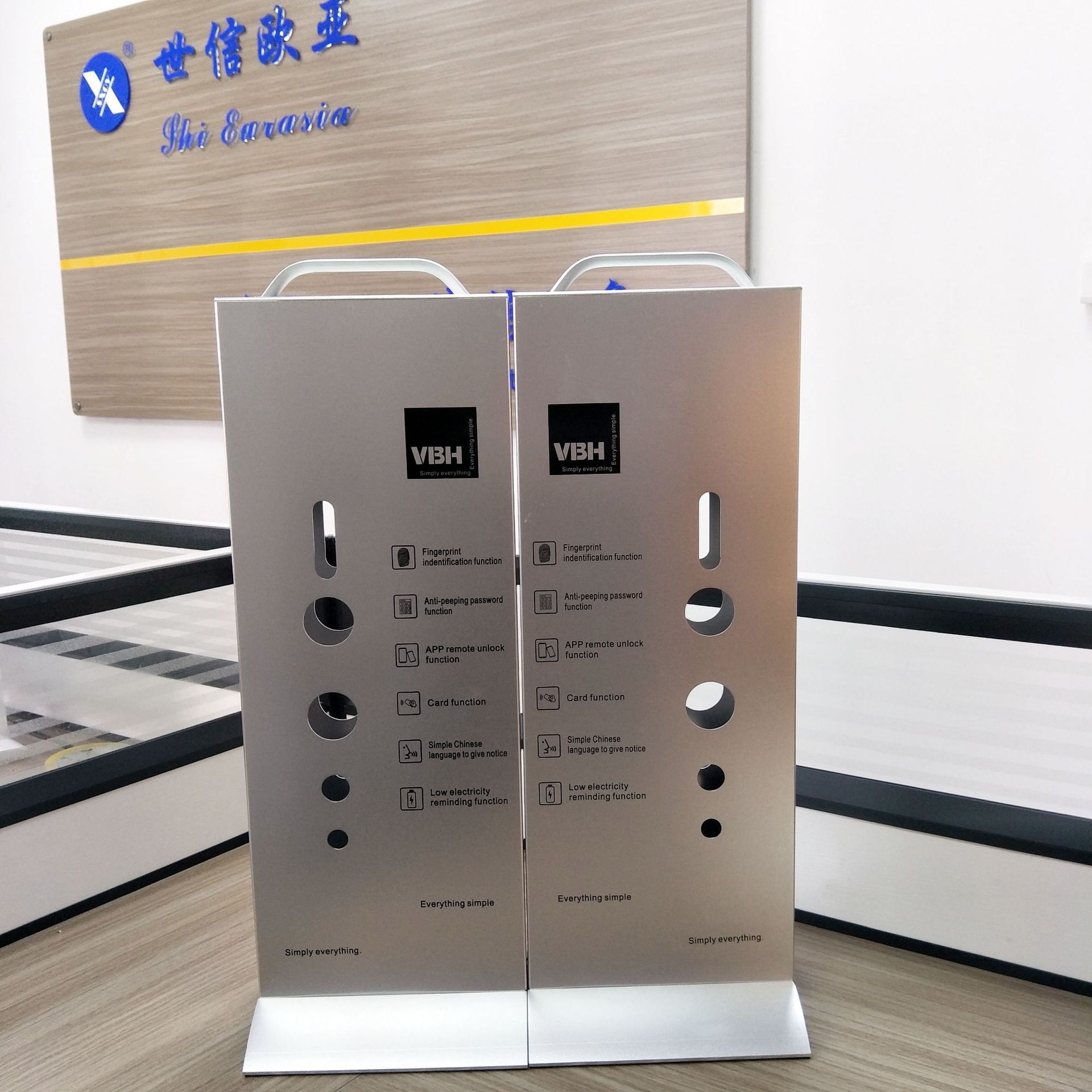 厂家批发定 做  铝合金智能锁架展示架 大霸王指纹锁架 量大从优