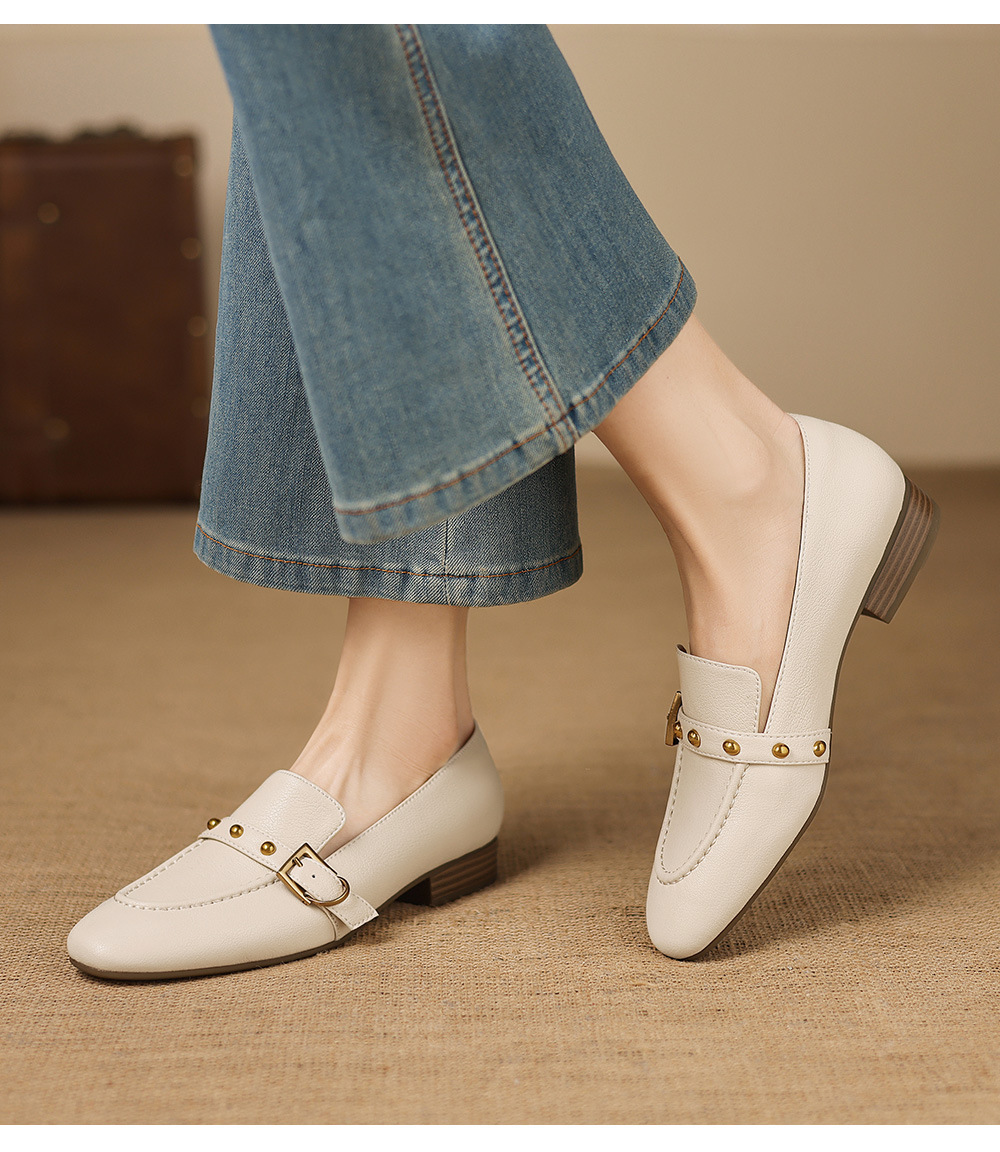 Giày da cừu loafer nữ mũi tròn gót thấp đinh tán — đen chi tiết 11