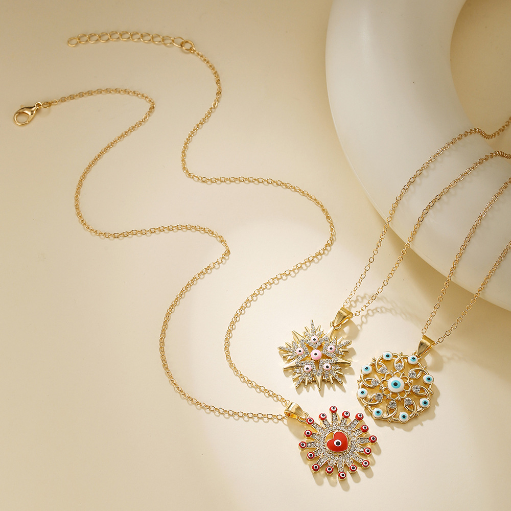 跨境复古项链轻奢小众设计简约潮流太阳花锁骨链配饰镶钻吊坠批发