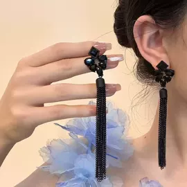 耳钉;耳环;耳扣