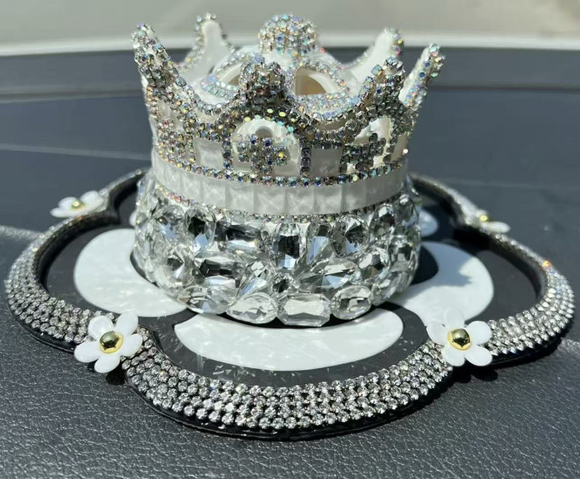 Corona de diamantes, asiento de perfume de coche, decoración de coche, regalo de niña, decoración de coche, aromaterapia de coche, fresca y duradera