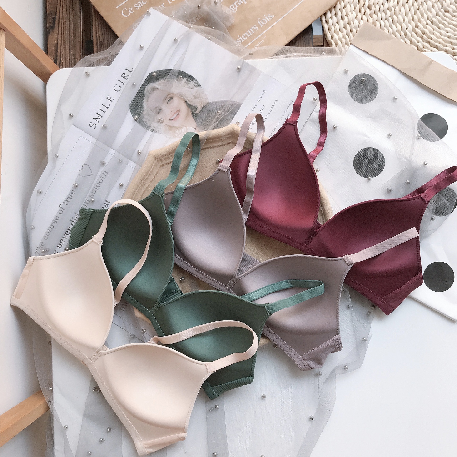 Ropa interior mujer estilo delgado sujetador de texto femenino sin anillo de acero recogido, antiflacidez, rayas cómodas sin costuras