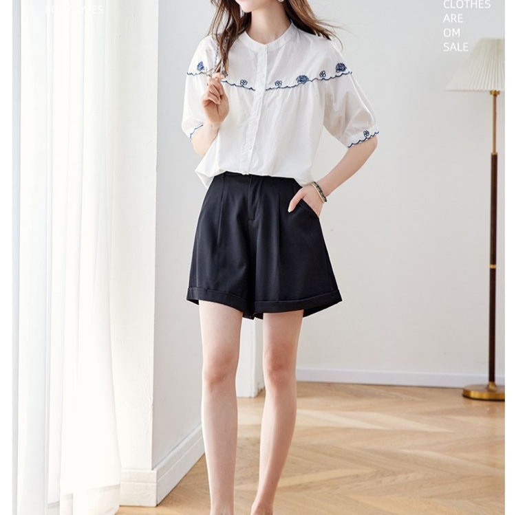 2026 New Summer Plus-Size Mom Shirt for Women, Loose Fit, Slimming, Age-Reducing Top, Embroidered Short-Sleeve Shirt for Women 2026 New Summer Plus-Size Mom Shirt for Women, Loose Fit, Slimming, Age-Reducing Top, Embroidered Short-Sleeve Shirt for Women