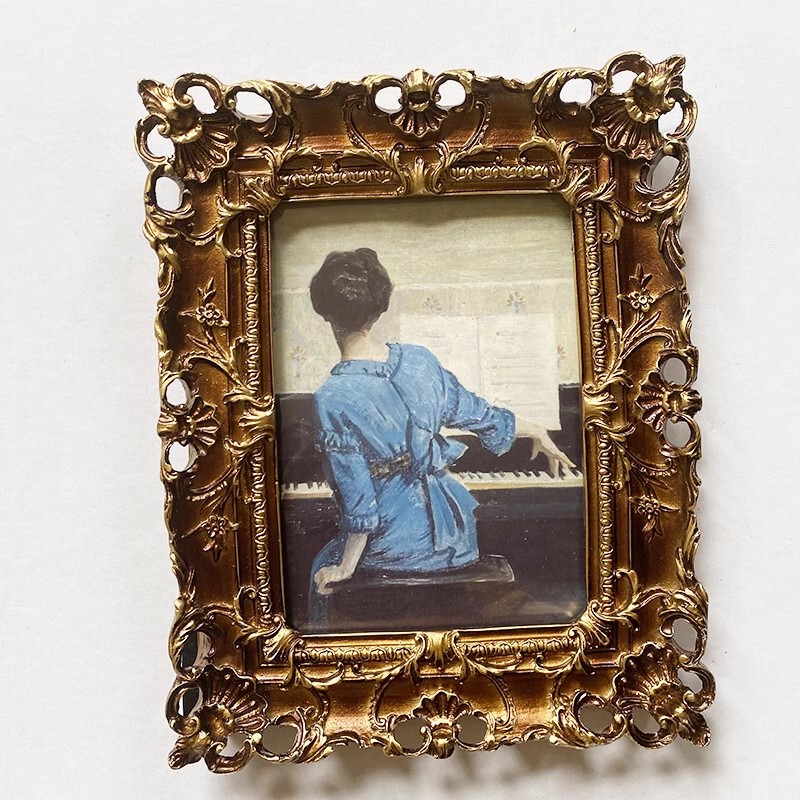 Retro European Style Light Luxury Golden Wedding Photo Frame Wall Hanging Picture Frame Photo Wall Decoration Living Room TV Cabinet Ornaments