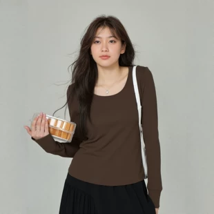 大码打底衫女春秋内搭可外穿高级感大Ｕ领正肩显瘦遮肚子针织3571