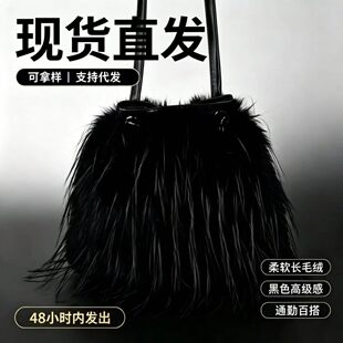 ���Q�羳�����Kë�qŮ��ˮͰ��ë�q��Ƥ�����K�����l�Ø�һ�����l