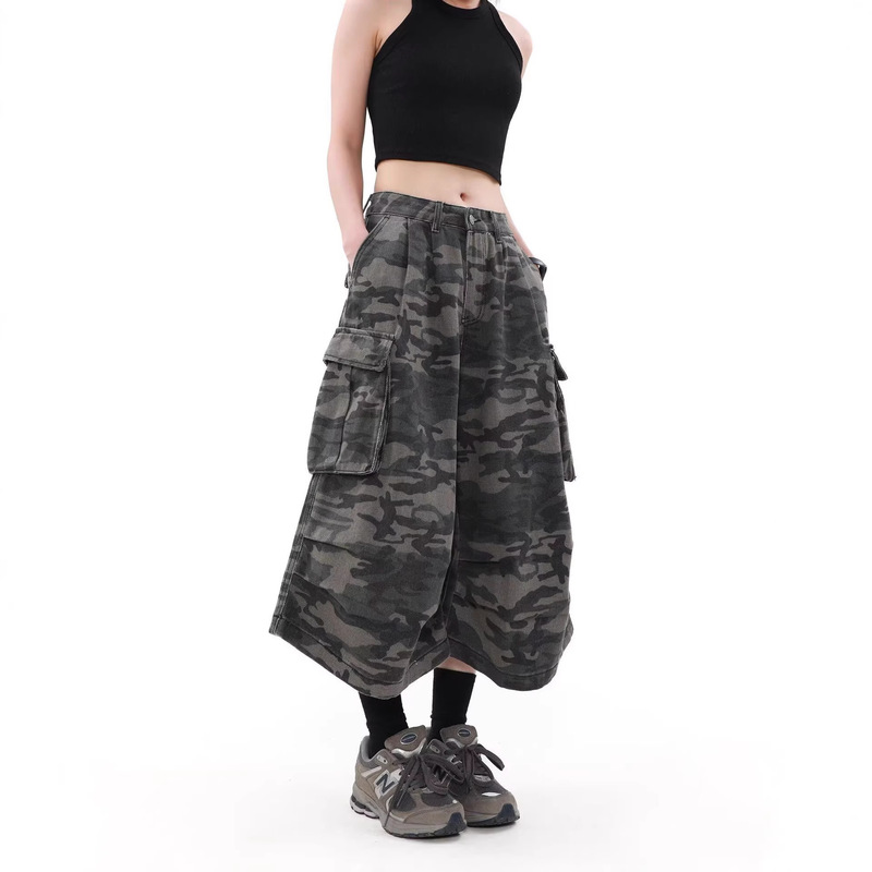 Camouflage High-Waisted Over-The-Knee Wide-Leg Trendy Women's Denim Shorts, Summer Korean Style Loose Sports Casual Mid-Length Pants Camouflage High-Waisted Over-The-Knee Wide-Leg Trendy Women's Denim Shorts, Summer Korean Style Loose Sports Casual Mid-Length Pants
