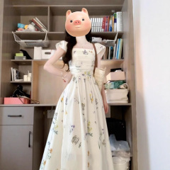 2025 新しい甘い女の子の小さなフライングスリーブ花柄スクエアネックドレス夏のハイウエスト痩身海辺休暇気質ロングドレス