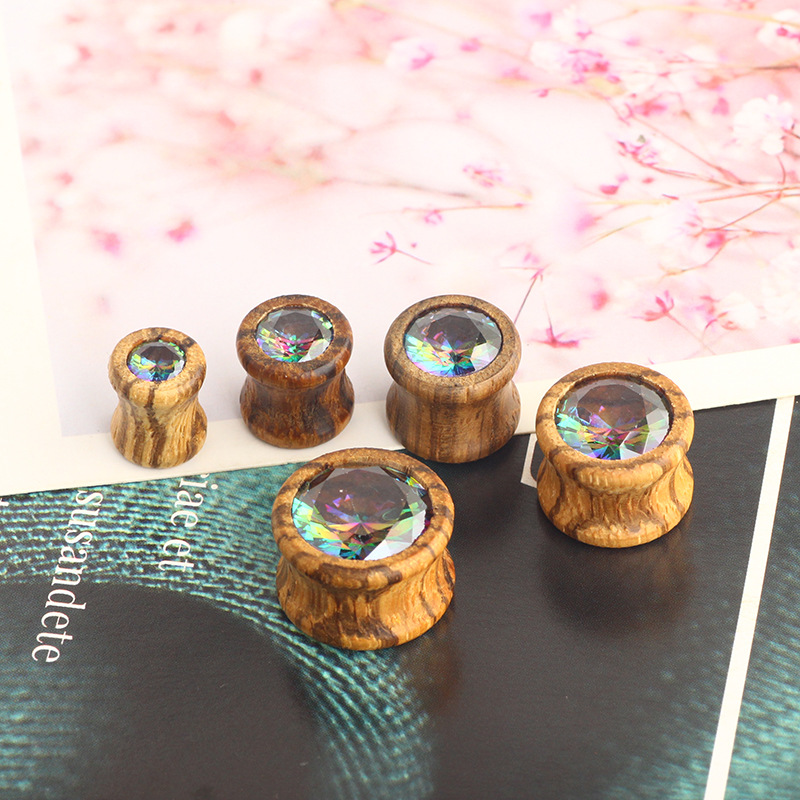 Pointed titanium steel lip stud product view