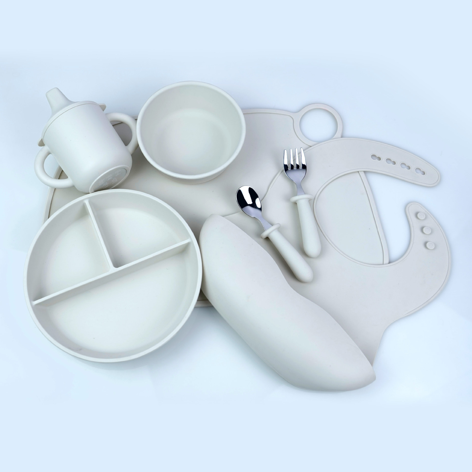 Amazon popular Bebé y bebé suministros de grado alimenticio Placa de silicona tazón traje de los niños vajilla de silicona conjunto de 12 piezas