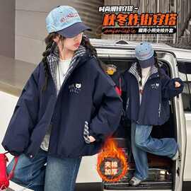 女童夹棉外套秋冬2025新款洋气中大童冲锋衣加棉加厚深秋连帽棉服