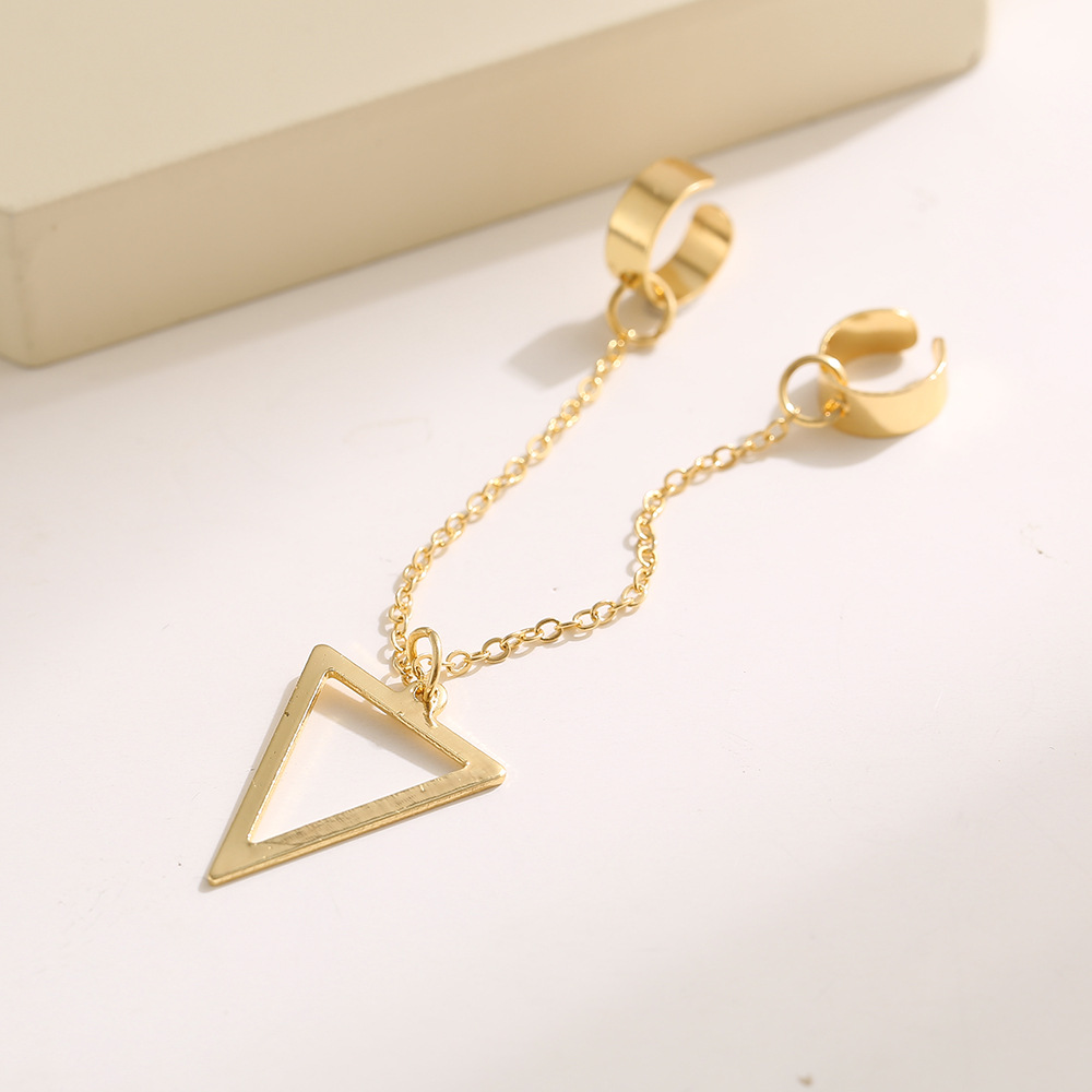 Retro Triangle Alloy Plating No Inlaid Earrings display picture 3