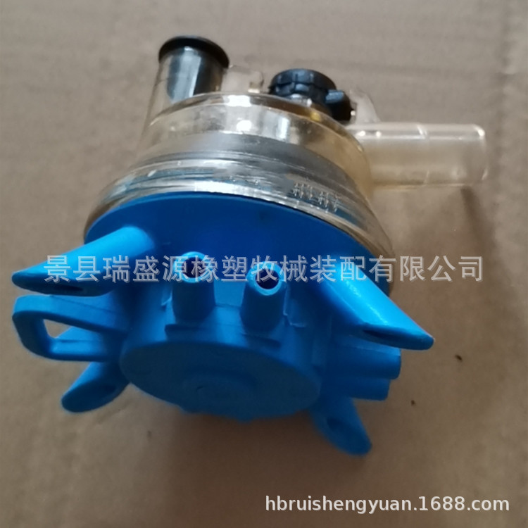 牧场用品厂家供应挤奶机设备配件集奶器 奶牛挤奶机集乳器配件