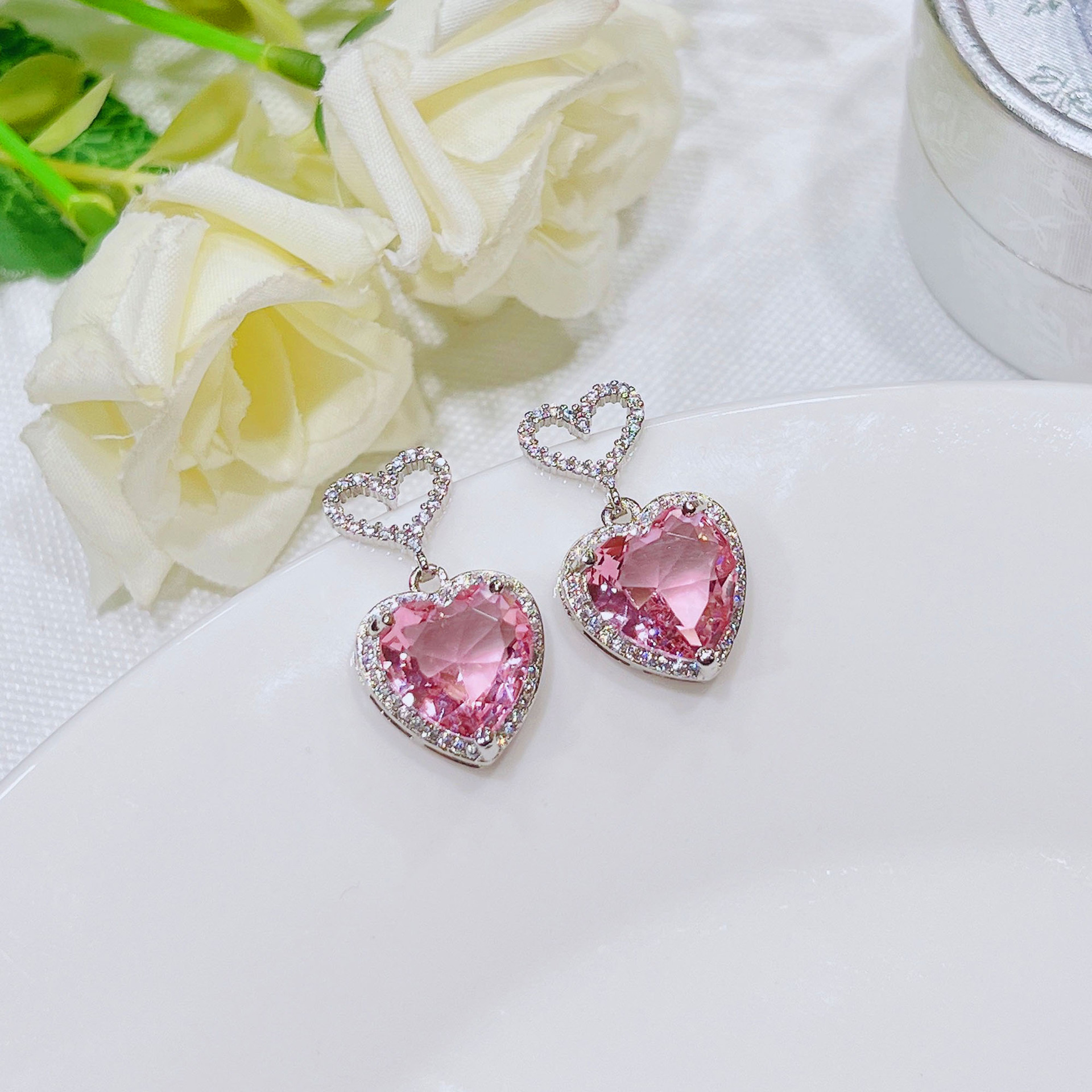 Simple Style Heart Shape Copper Drop Earrings Metal Artificial Gemstones Copper Earrings display picture 4