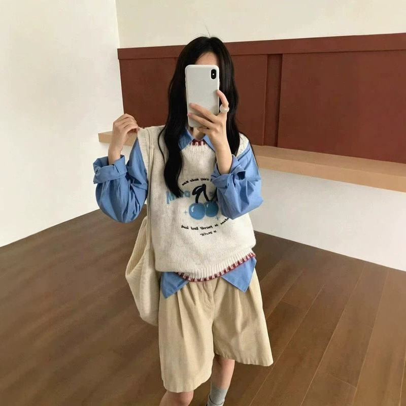 Summer new loose-fitting, figure-flattering knit top for women, featuring a Western-style print and color-block design, wholesale available Summer new loose-fitting, figure-flattering knit top for women, featuring a Western-style print and color-block design, wholesale available