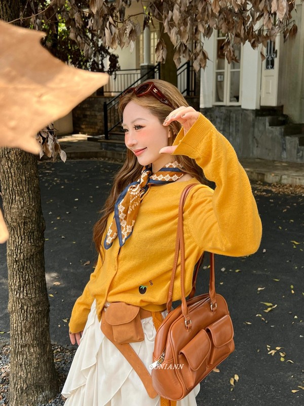 韩系简约橘黄色腰果花丝巾女文艺复古系脖小方巾个性气质百搭配饰|undefined