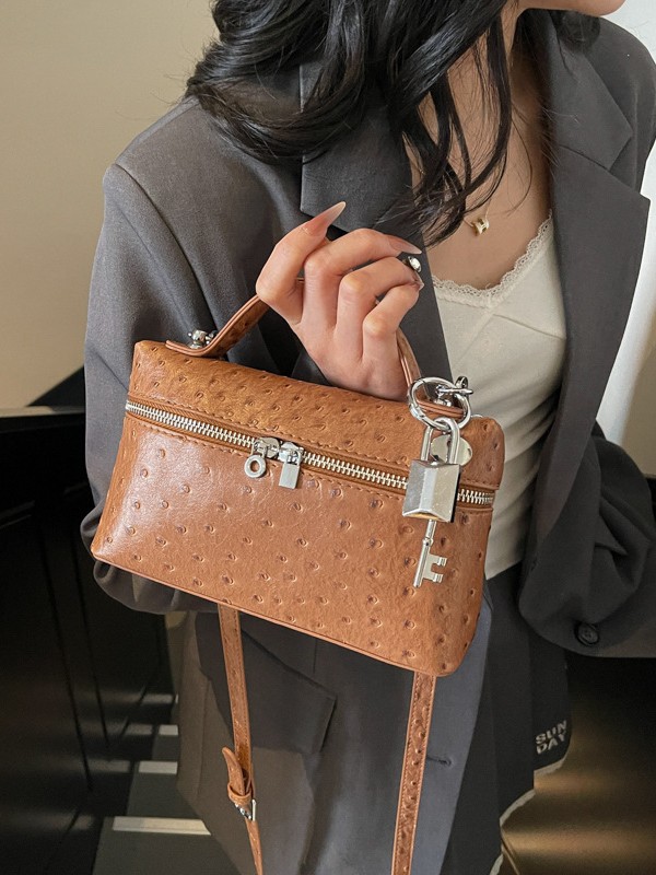 2025 nueva estrella con patrón de avestruz transfronterizo con el mismo modelo bolso cuadrado pequeño portátil de alta calidad moda bolso de mensajero de un solo hombro