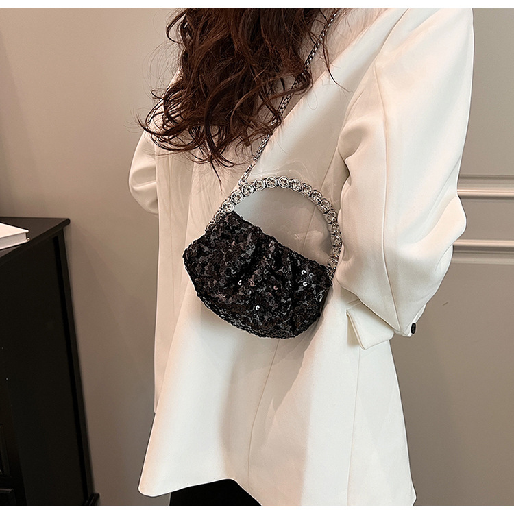 Women's Medium Pu Leather Sequins Elegant Zipper Cloud Shape Bag display picture 13