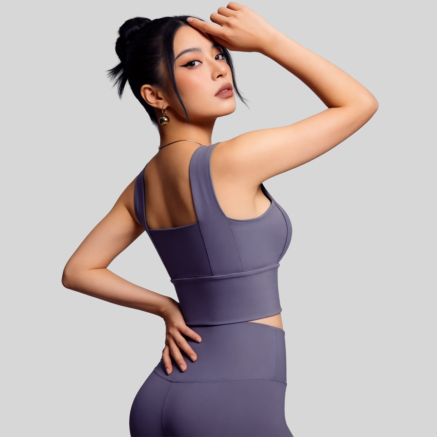 Juyitang delgada correa de hombro ancha fija de las mujeres corriendo fitness yoga de alta resistencia a prueba de golpes de una pieza ropa interior deportiva