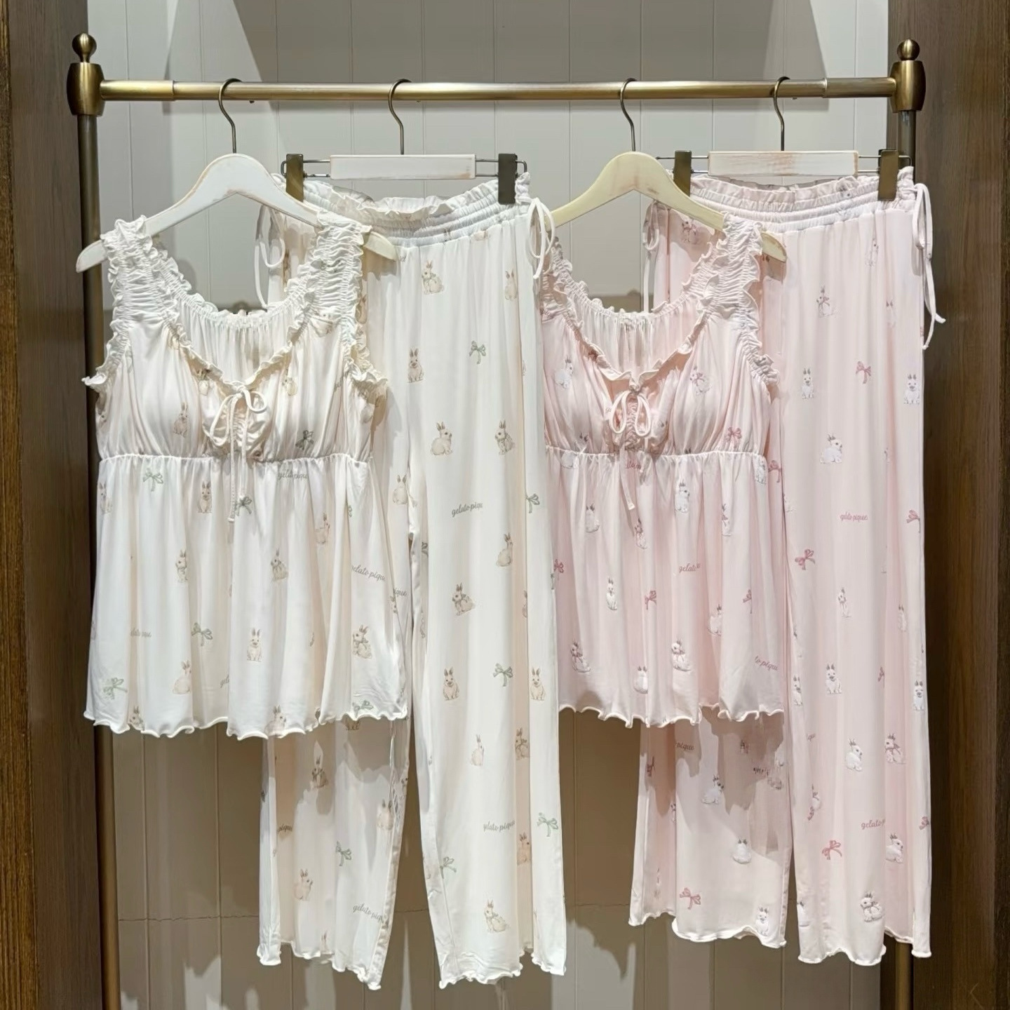 日系女睡衣家居服软绵绵兔子带胸垫莫代尔背心长裤花边仙睡衣批发
