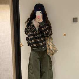 复古条纹连帽针织衫女2026秋冬设计感拉链开衫宽松慵懒毛衣外套女