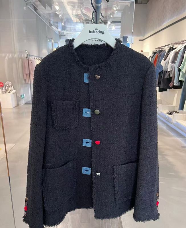 现货short短句设计师品牌彩色纽扣小香风夹克时髦外套 25秋冬新品|undefined