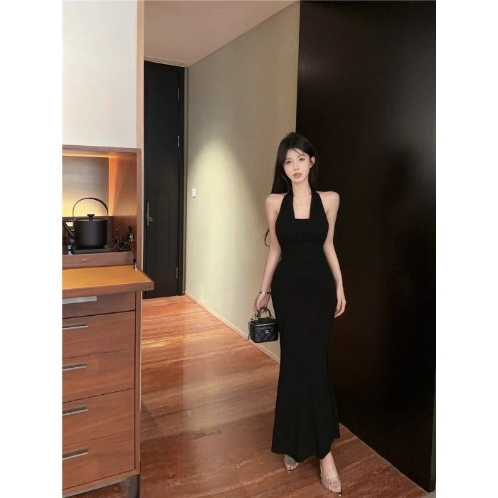 ホットガールチェーン純粋な欲望セクシーでシックな美しいストラップデザインバックレスサマーホルターネックドレス女性のスリムロングスカート|undefined