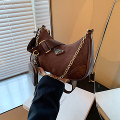 ラディースさんのバッグは越境して高級感があります。