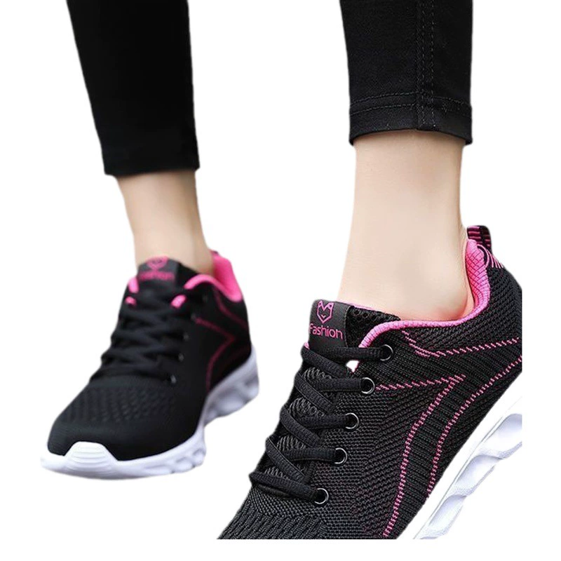 Daifa Новая Женская Спортивная повседневная обувь Полностью черная рабочая обувь на мягкой подошве Обувь для мам Легкая кухонная обувь Cross Border