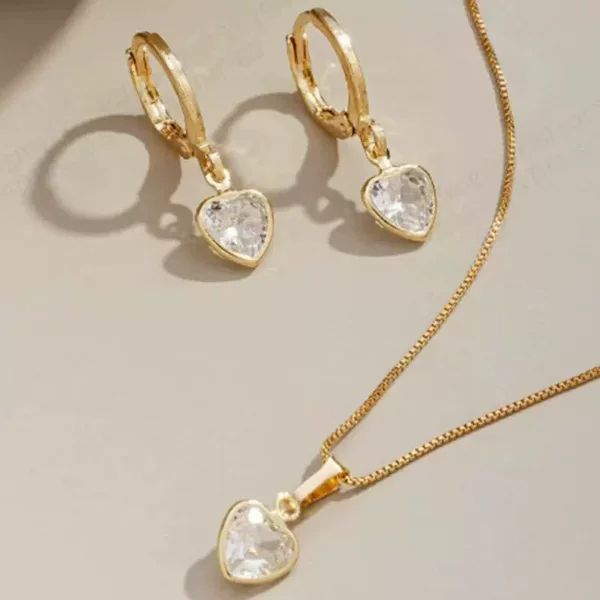 Earring set for women, high-end and exquisite, with fashionable inlay, cross-border necklace jewelry, heart-shaped zircon jewelry, best-selling pendant