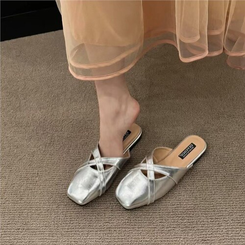 French style bow head sandals women's retro versatile square head Korean version cross belt shallow mouth back empty bow head half drag 