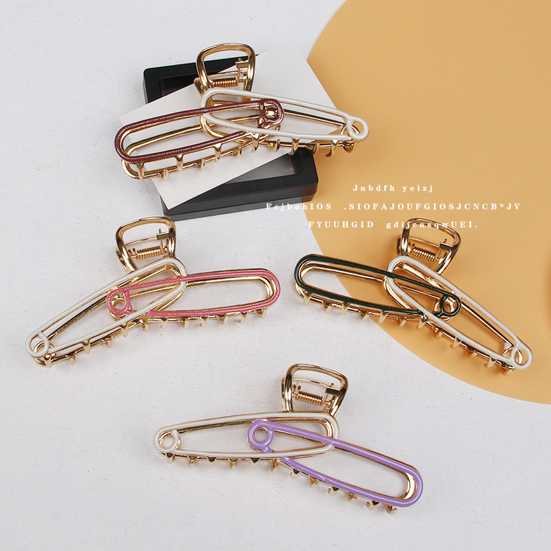 Big crab pin