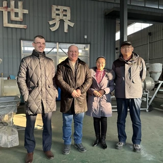 定制螺杆挤压熟化狗粮膨化机宠物颗粒机水产鱼饲料生产线