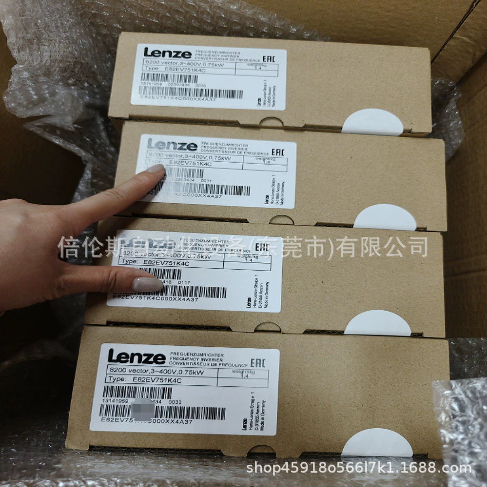 E82EV751K4C Инвертор Lenze/Lenze в новой упаковке, цена договорная.