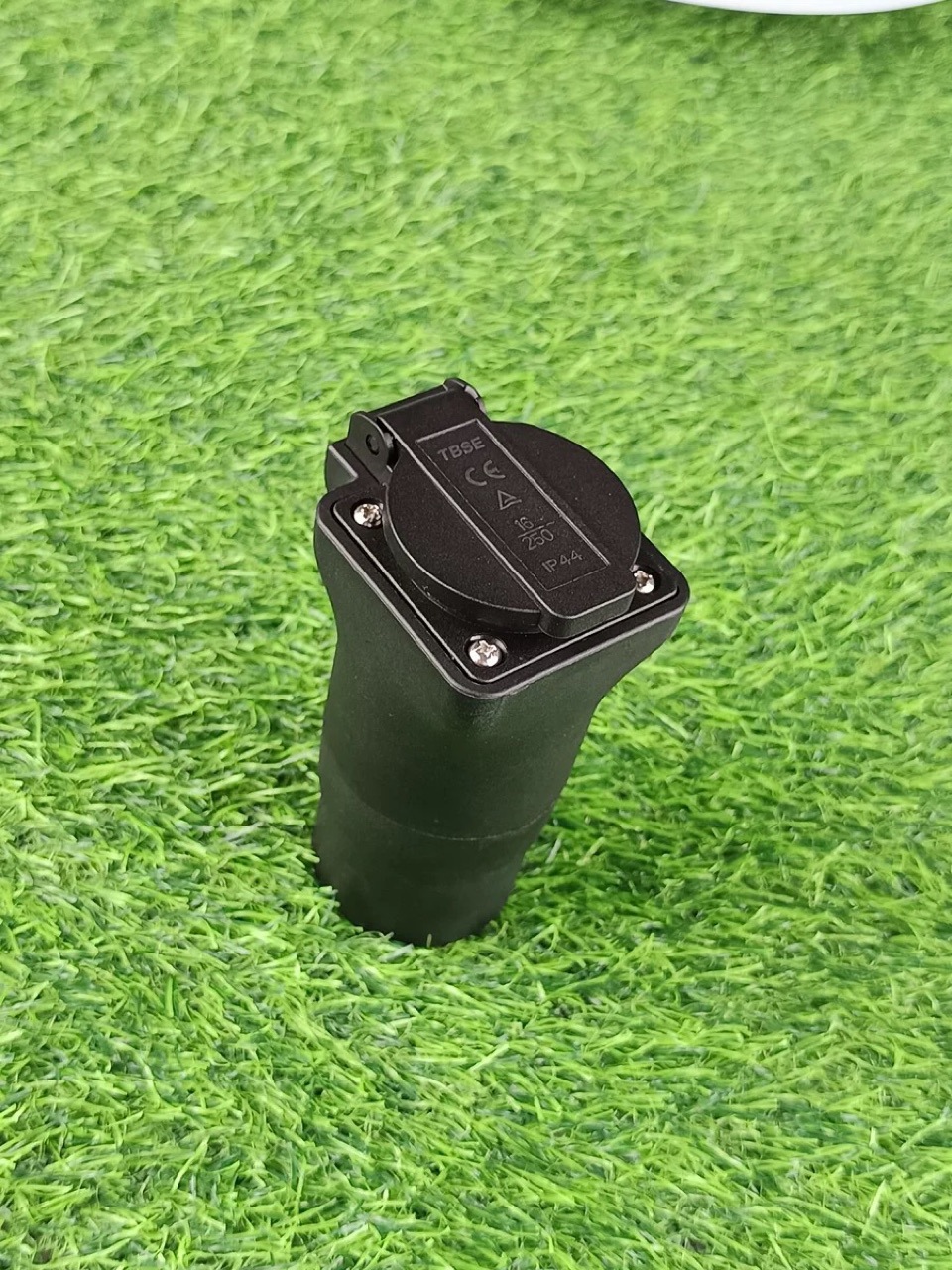 New energy European standard TYPE2 charging pile converter conversion adapter plug to take electricity discharge household saloon car electric motorcycle