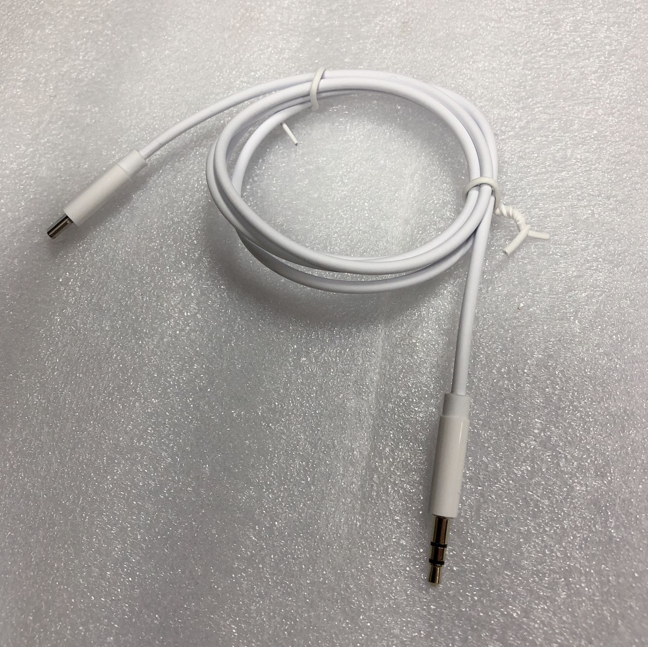 3.5MM 公对 type-c耳机线AUX线type-c弯头适用乐视车载音频线