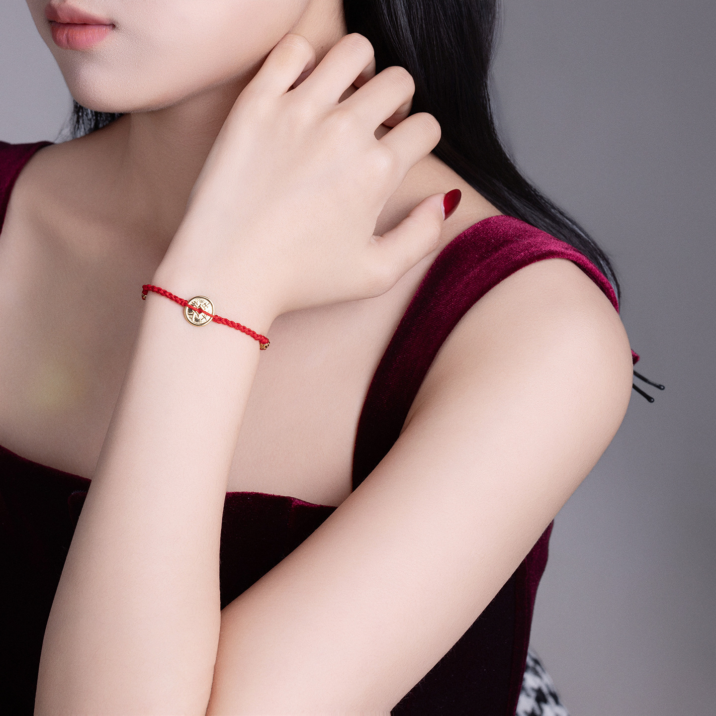 Joyas Xuping estilo simple tejido a mano pulsera de cuerda roja círculo geométrico lujoso ligero atmósfera joyas de Año Nuevo al por mayor