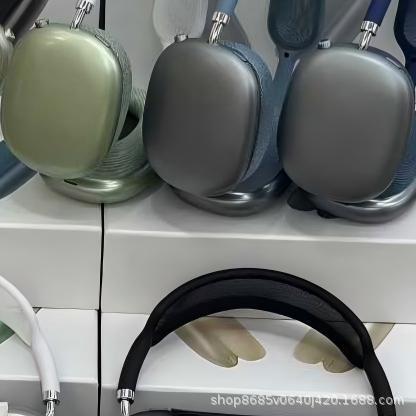 Popular Huaqiangbei Max Wireless Bluetooth Headphones with Storage Case and Pop-Up Window Popular Huaqiangbei Max Wireless Bluetooth Headphones with Storage Case and Pop-Up Window