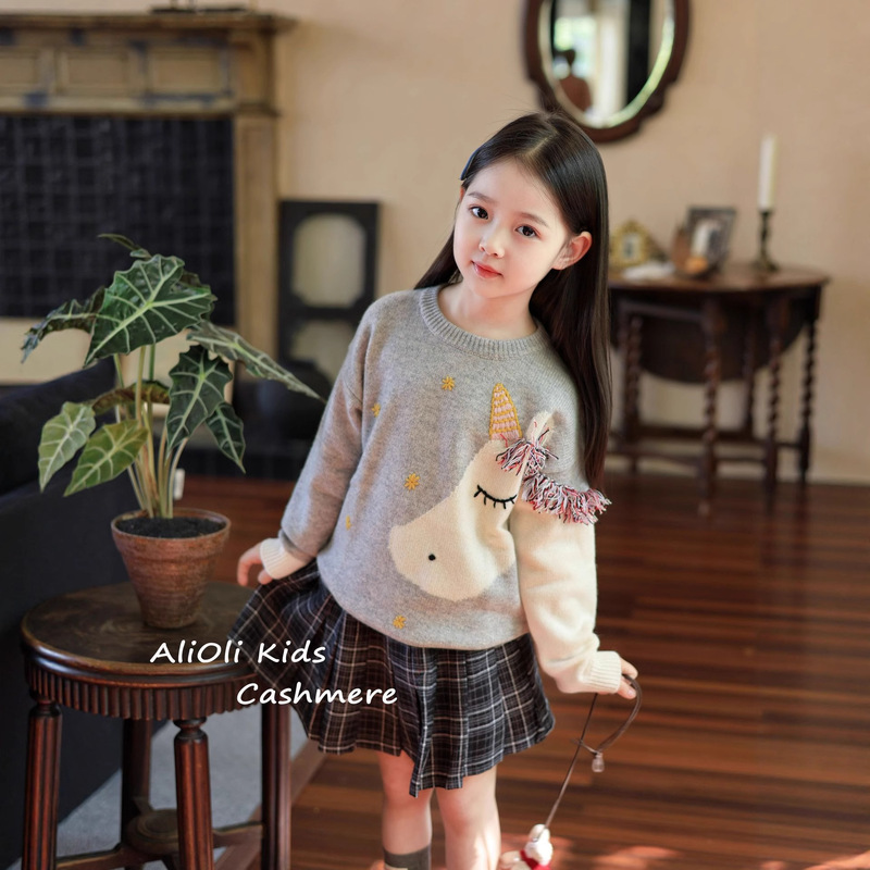Pengbo Autumn and Winter New Kidsren's Sweater Thickeneded Round Neck Cashmere Elegant Knitted Soft and Cute Unicorn Jacket Pengbo Autumn and Winter New Kidsren's Sweater Thickeneded Round Neck Cashmere Elegant Knitted Soft and Cute Unicorn Jacket