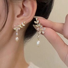 ������ơ�С����Ƹ��ʯҶ�ӻ�������¿ʱ�������׹����