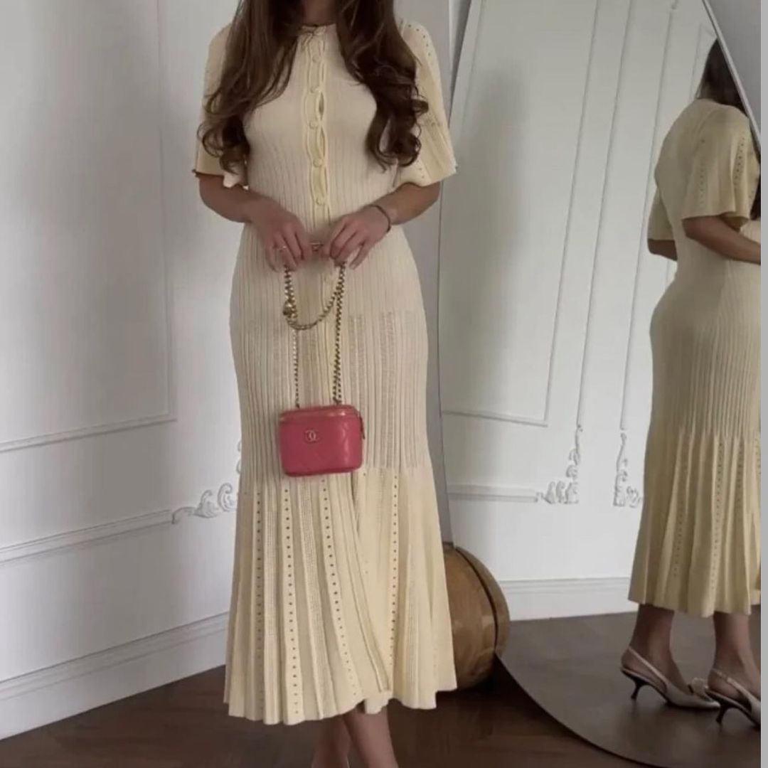 summer solid color elegant knitted long skirt with a round collar