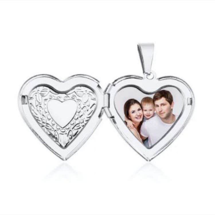 Romantic Heart Shape Stainless Steel Plating Pendant Necklace display picture 9