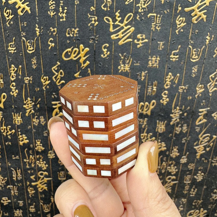 道教デーツウッド象嵌銀周易ルービックキューブ八卦文具64卦減圧ハンドピース易経六爻河図道教用品|undefined