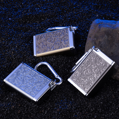 Cross-border mini portable ashtray with keychain, eco-friendly and clean, portable, car ashtray wholesale across