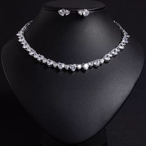 Platinum earrings, set