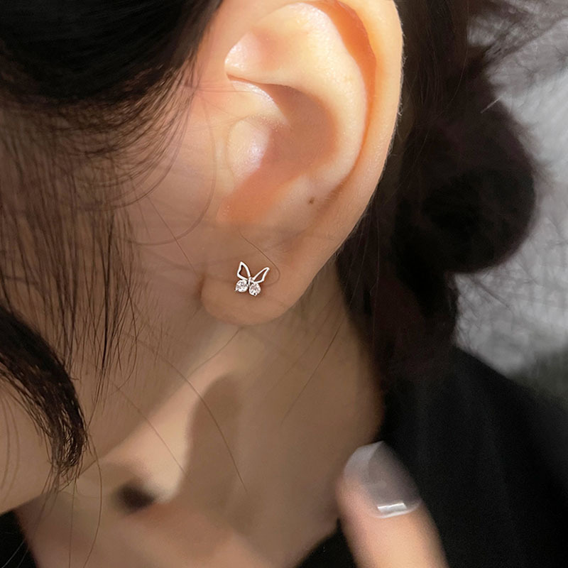 Sunburst Hollow Sparkling Diamond Butterfly Stud For Women, Niche Design, Simple And Compact, Autumn/Winter Earrings_voghion.com